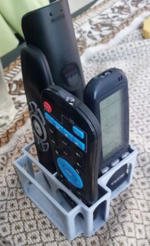 Fernbedienungsbox mit Smartphone-Ständer