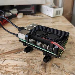 DIN-Schienenhalterung für Raspberry Pi 4 mit Armor Case