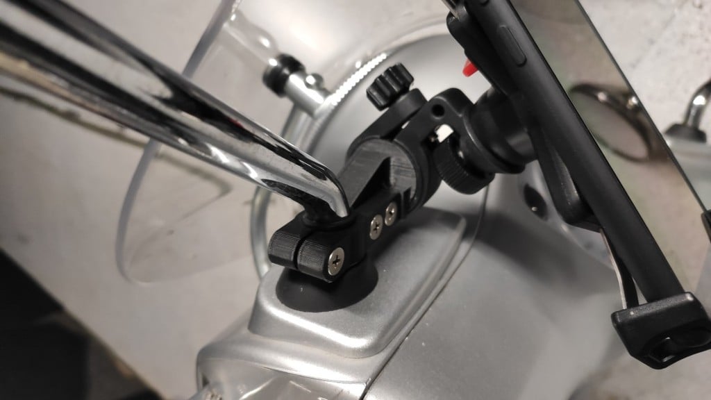 Telefonholder Adapter til Vespa GTS