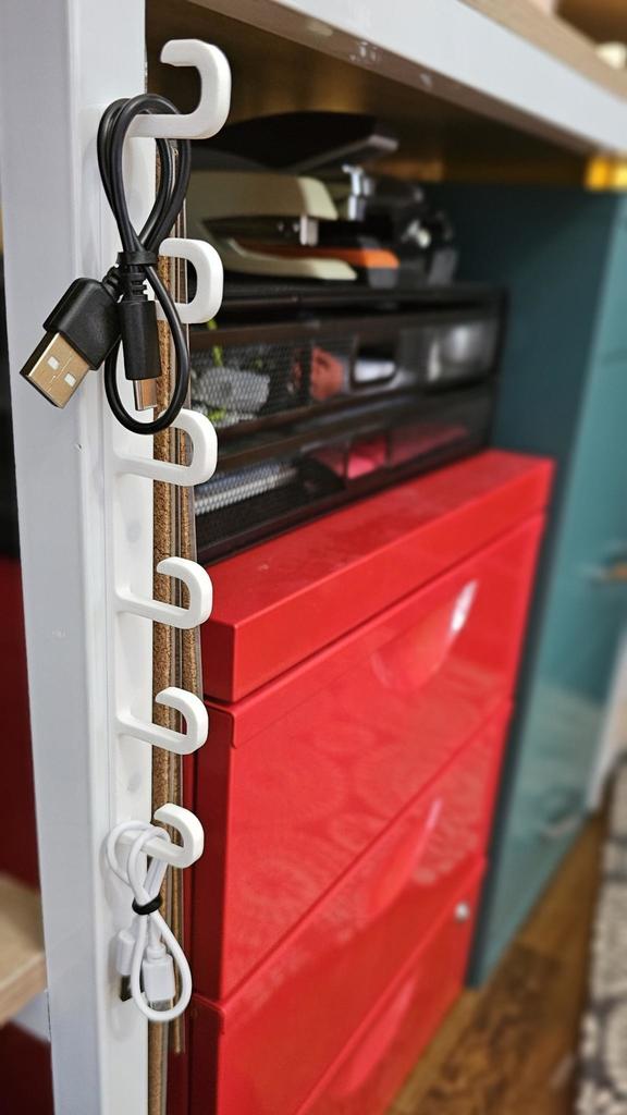Magnetischer Kabelaufhänger/Haken unter dem Regal