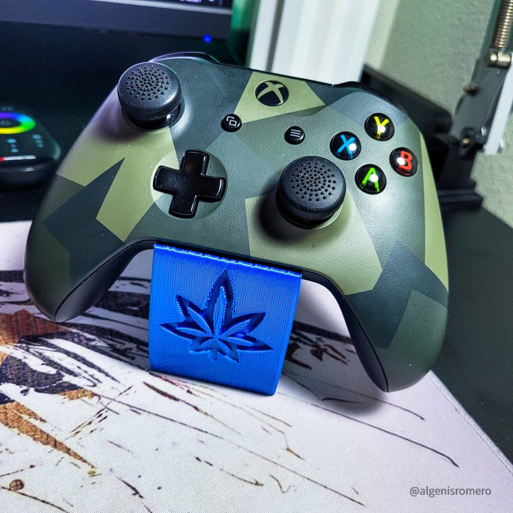 Xbox One Controller-Ständer mit Pot Leaf-Logo