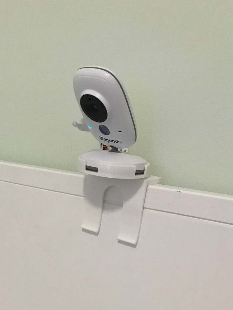 Kamerahalterung für Babyphone mit außermittigem Loch
