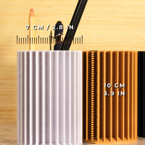 Minimalistischer Schreibtisch-Organizer und Stifthalter