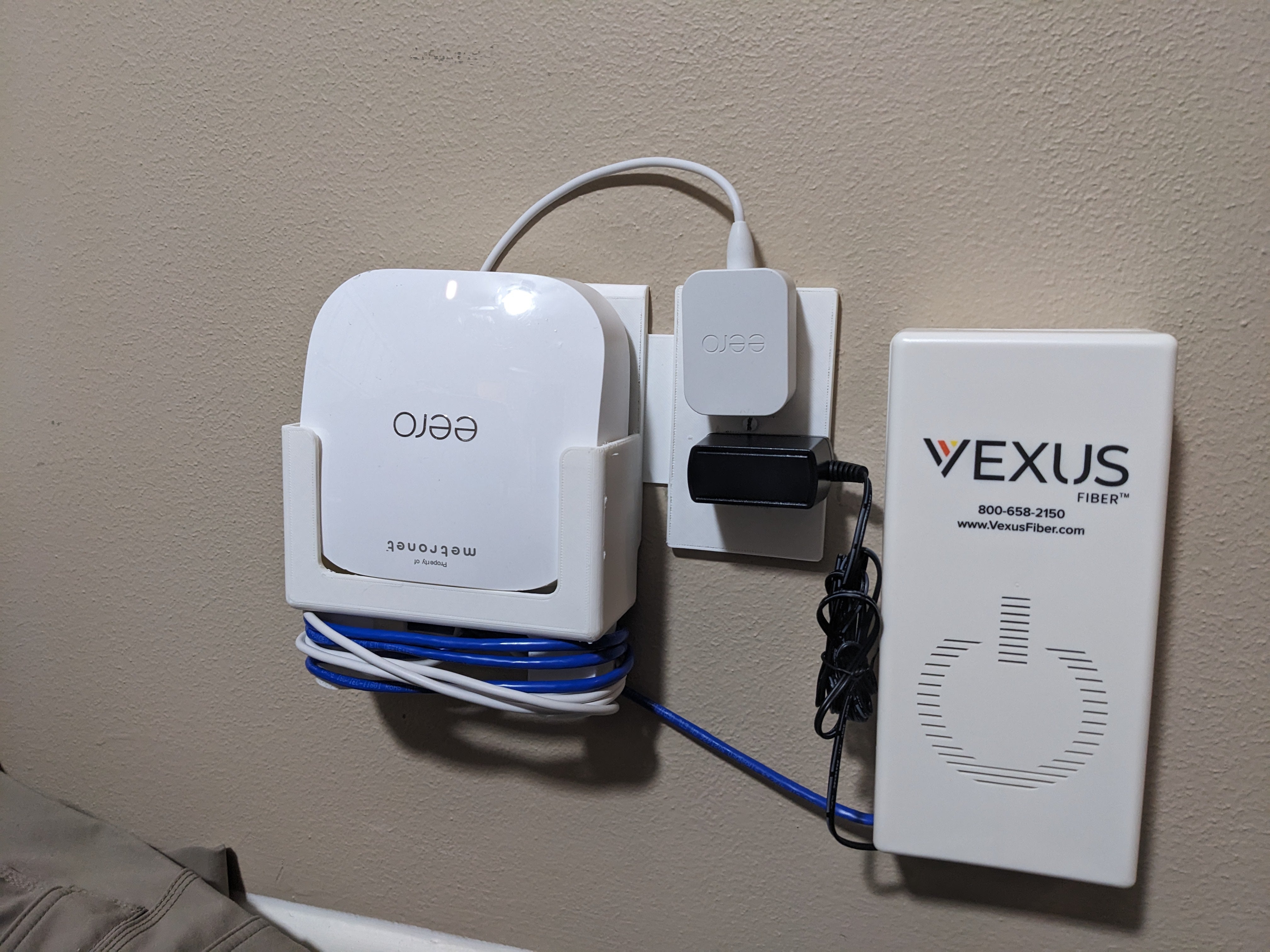Eero Pro 6 Wandhalterung mit Kabelaufbewahrung
