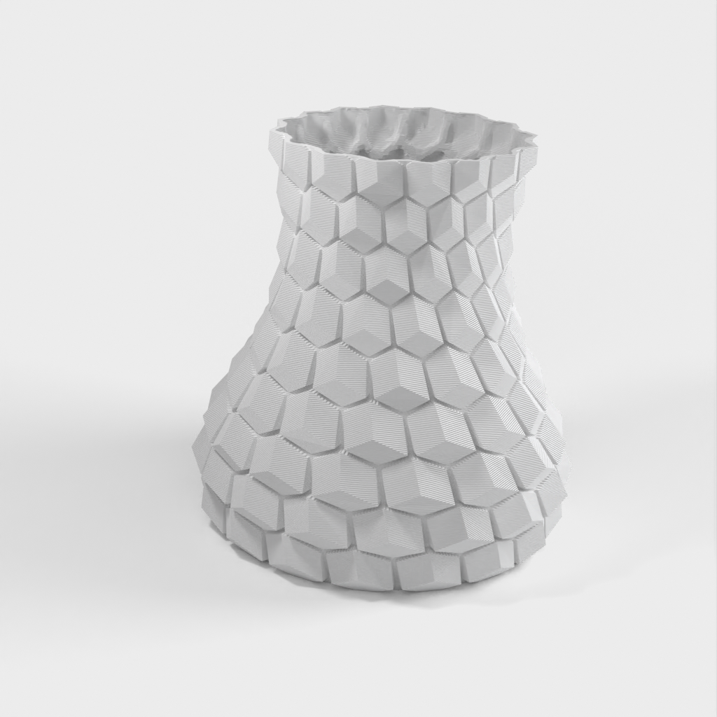 Geschwungene Vase mit sechseckigem Muster