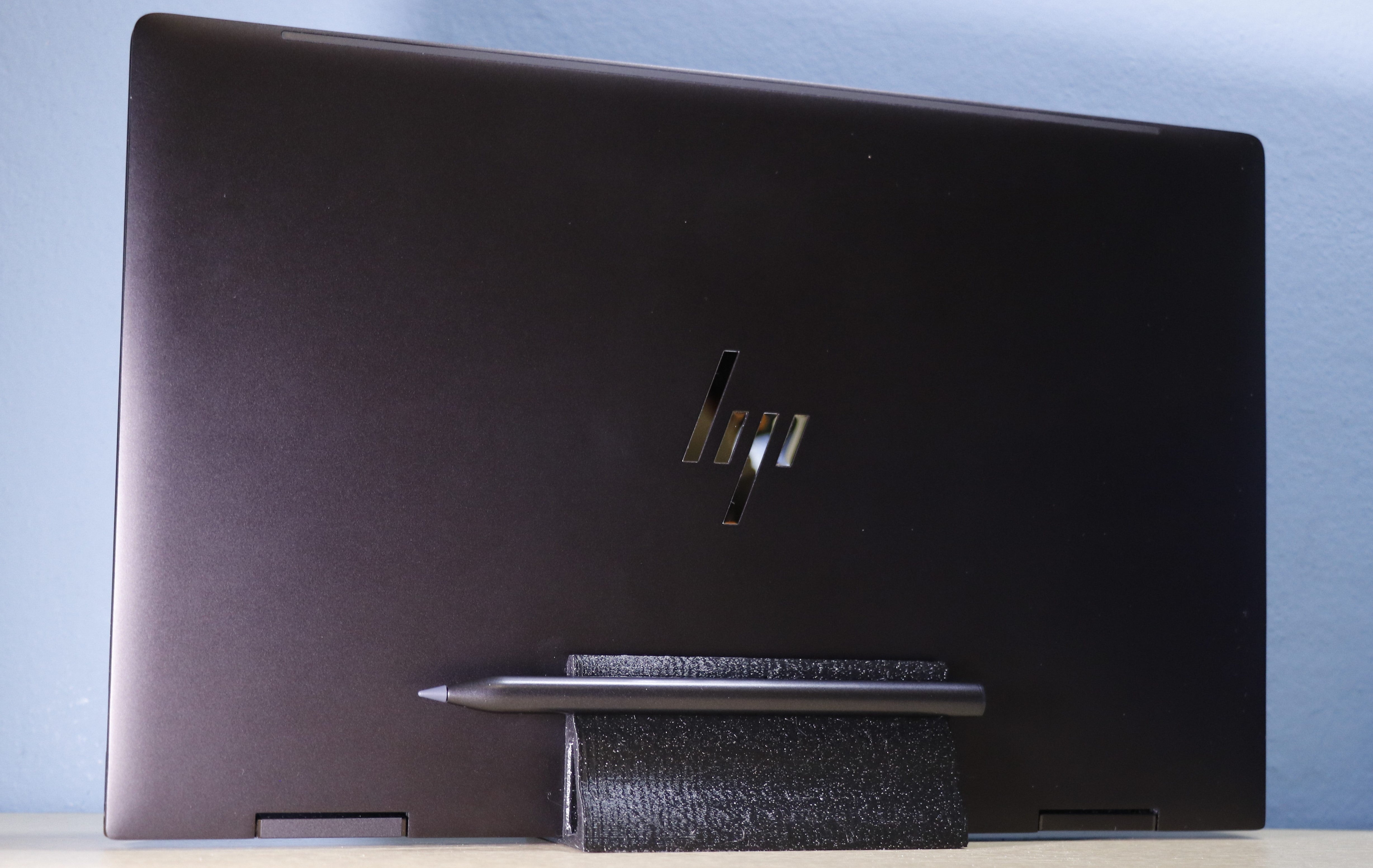 Laptopständer für HP Envy x360 13/15 mit magnetischem Stifthalter
