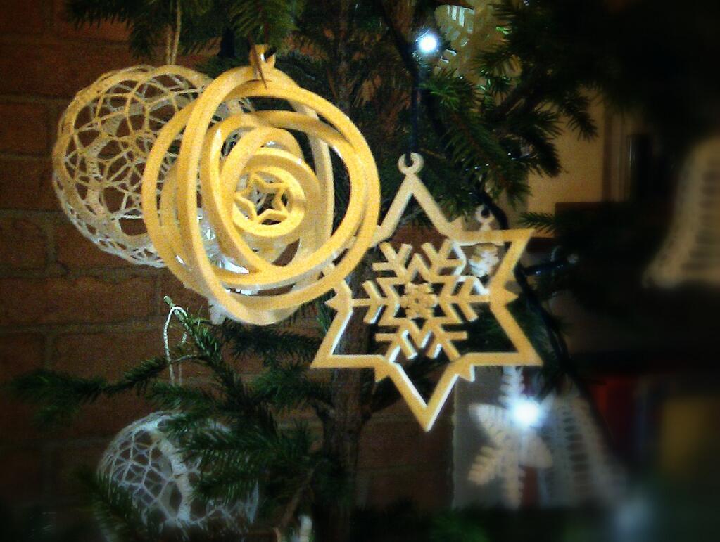 Gyroskopischer Weihnachtsschmuck für den Baum