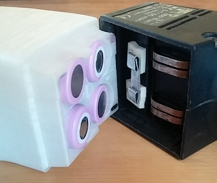 FESTO CDD 12 austauschbarer LiPo-Akkuhalter mit Voltmeter und magnetischen Bithaltern