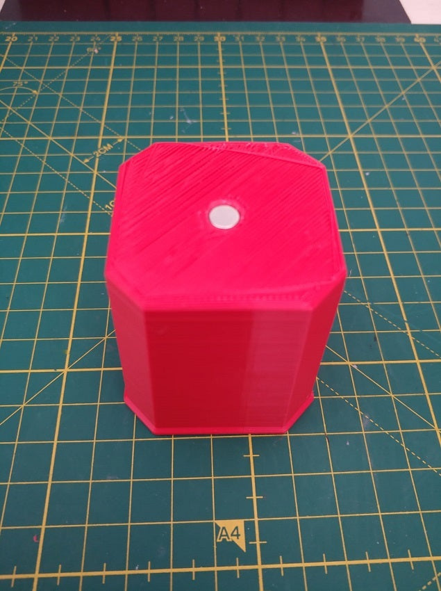 OctoBox kleine Schraubenbox zur Wandmontage mit Magnet