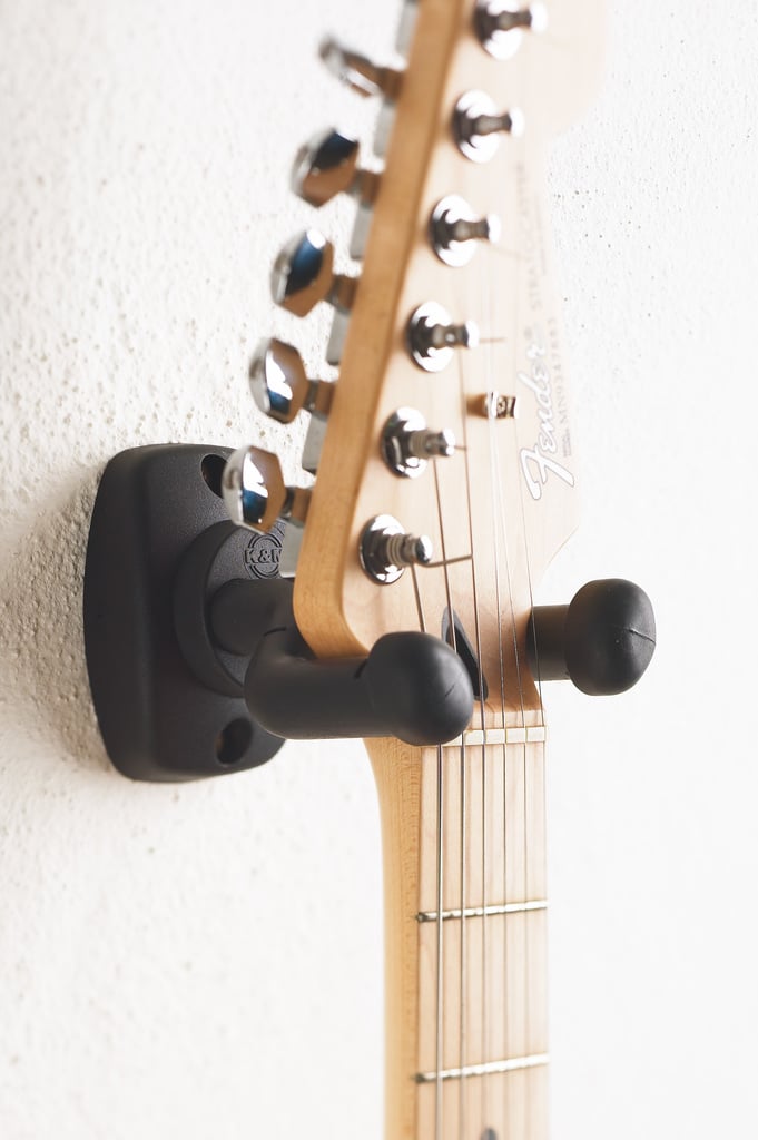 Universelle Wandhalterung für Gitarre mit Schwerkrafthalterung und beweglichen Teilen