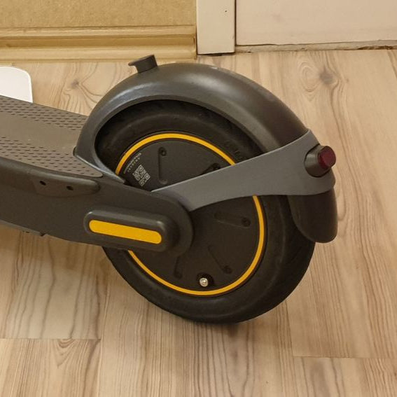 Unterstützung für den Ninebot MAX G30-Rückseitenbildschirm