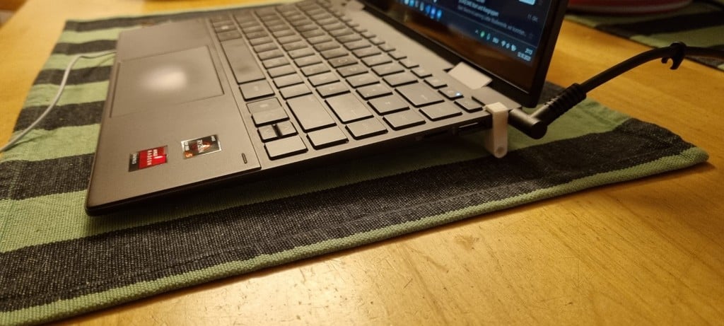 HP Envy x360 Laptopständer mit Kühleffekt