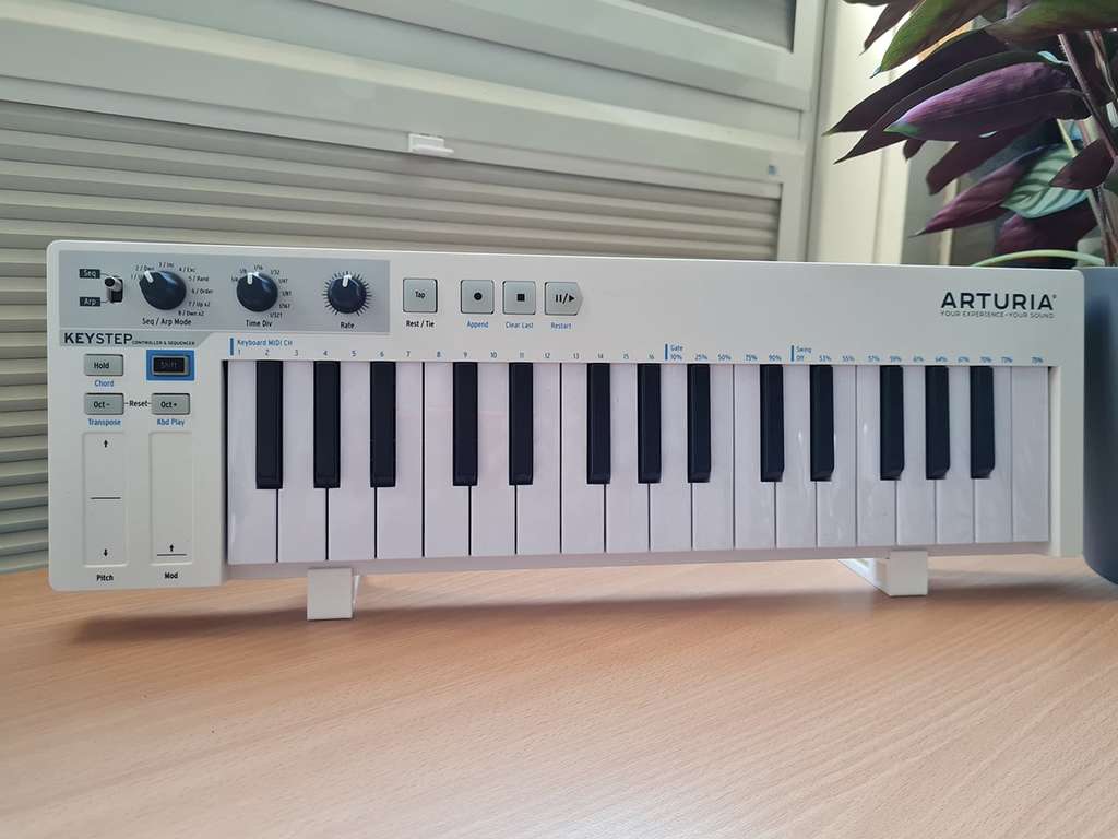 Arturia Tastatur- und Mini-Controller-Ständer
