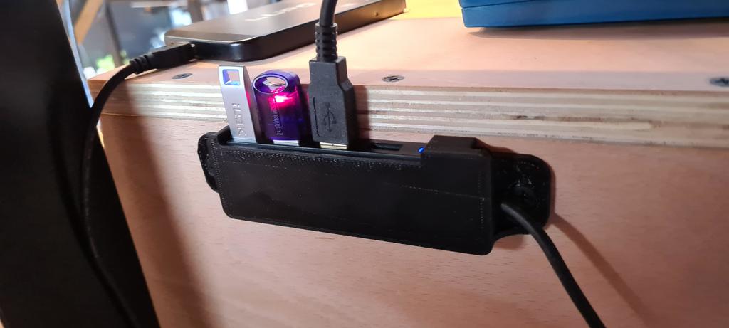 Anker 4-Port-USB-Hub-Montagehalterung
