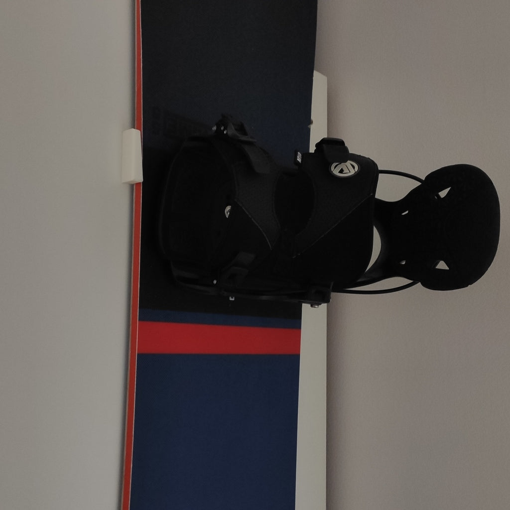 Snowboard-Wandhalterung