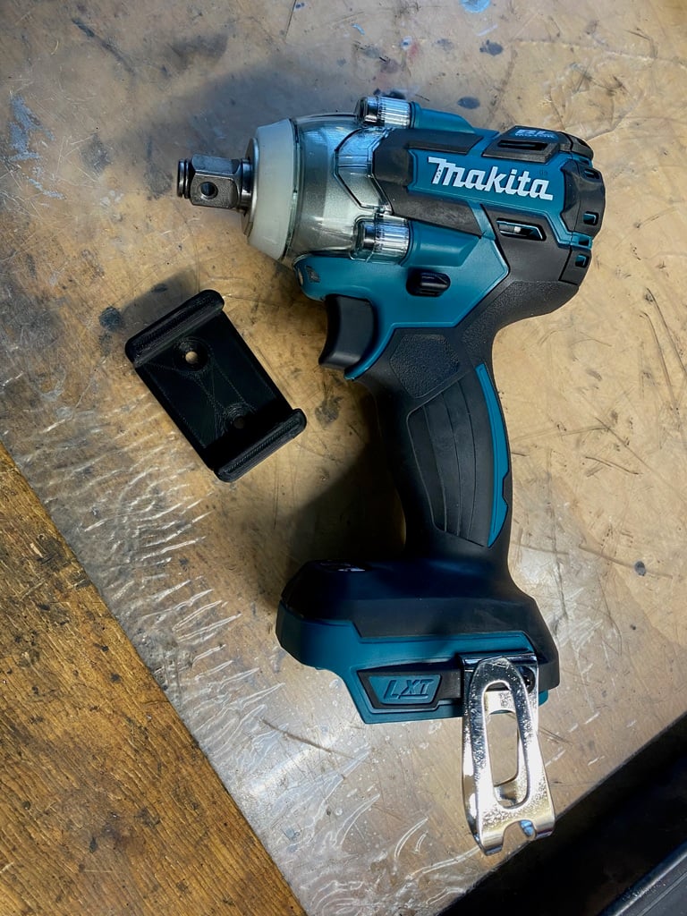 Wandhalterung für MAKITA 18V-Akku und Werkzeuge